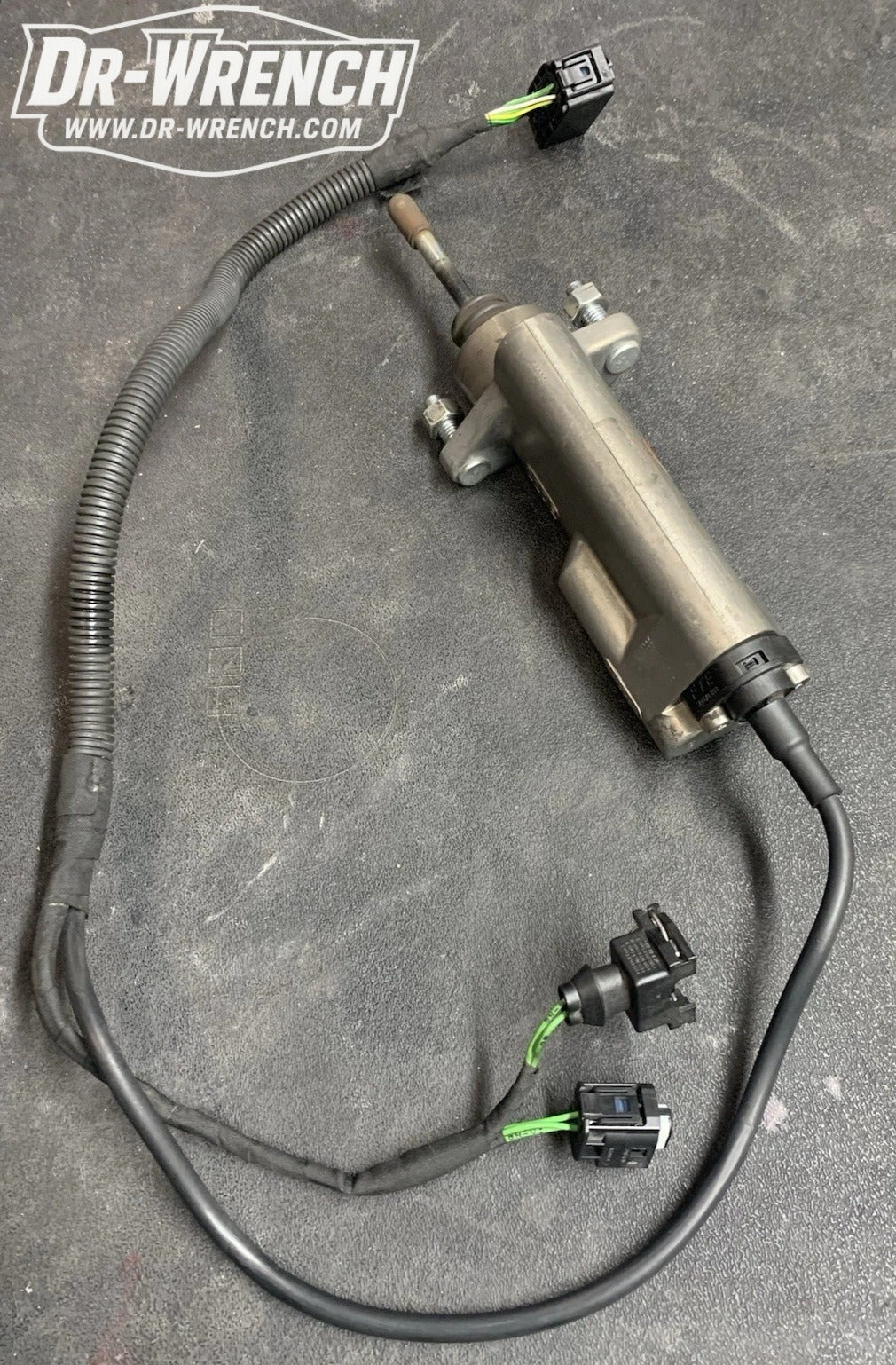 E60 M5 E63 M6 Smg Slave Cylinder With PLCD Sensor Clutch Actuator OEM