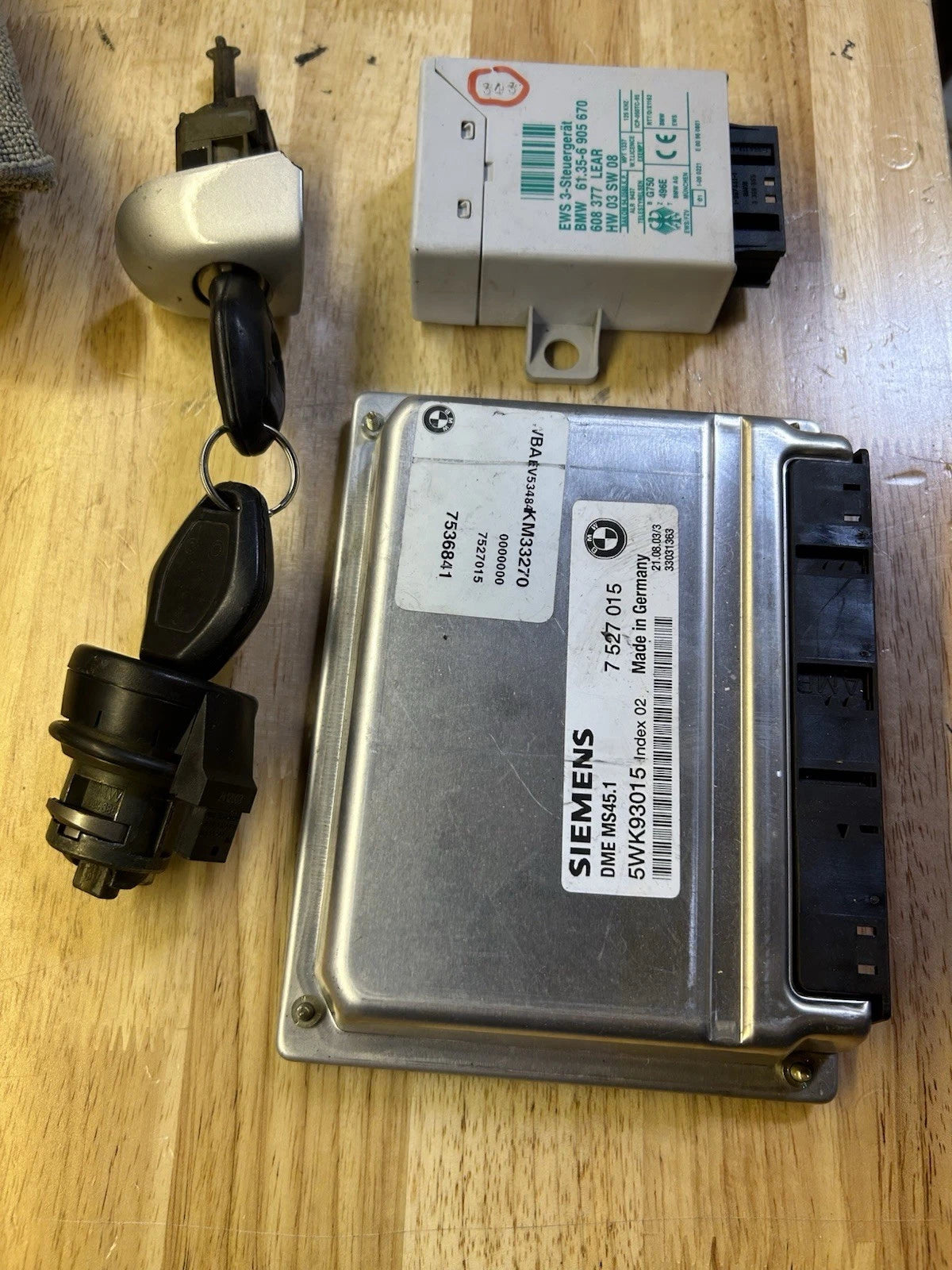 2004 Bmw 330i Zhp Dme Ews Keys Locks