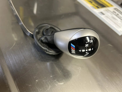 06-10 BMW E60 E63 E64 M5 M6 SMG Transmission Shift Knob & Boot 25162282750